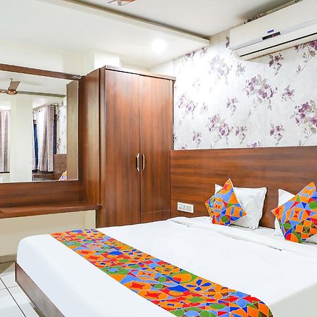 Treebo Hotel Ashirwad Бопал Екстериор снимка