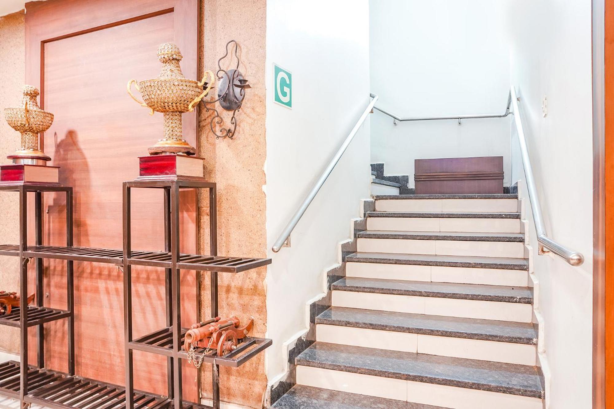 Treebo Hotel Ashirwad Бопал Екстериор снимка